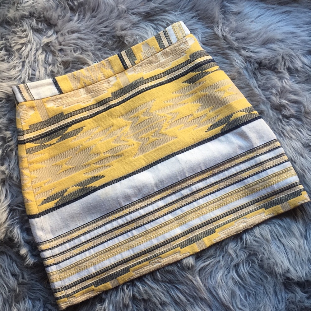 Zara basic Aztec yellow grey mini skirt Sz M